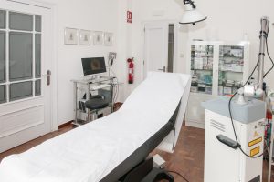https://pruebas.clinicaherrera.es/wp-content/uploads/2020/11/DSC_2856-scaled-300x200.jpg